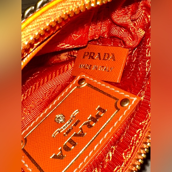 *SOLD* Prada Bandoliera Tessuto Oro Crossbody Bag W/ COA - Picture 9 of 17